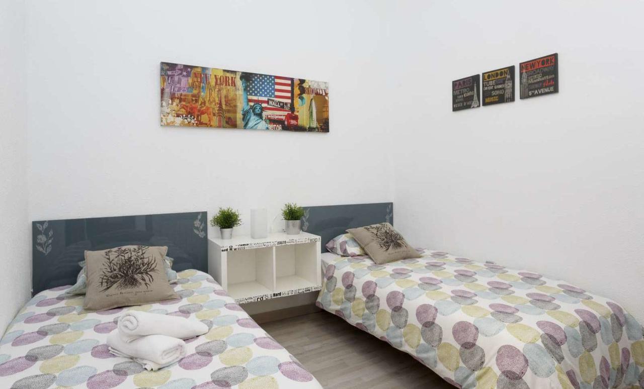 Latina Apartment Madrid Exterior photo