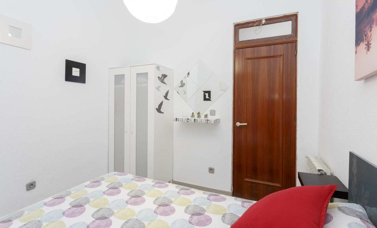 Latina Apartment Madrid Exterior photo
