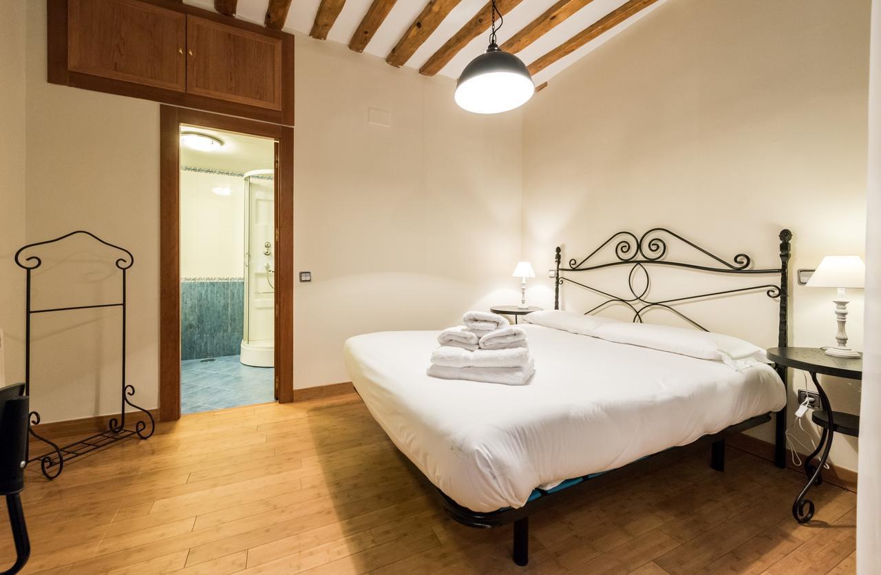 Latina Apartment Madrid Exterior photo